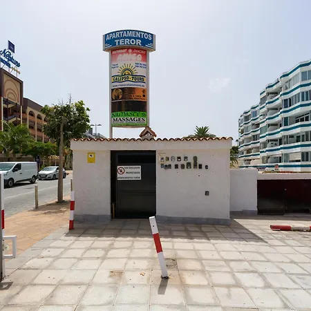 Penthouse Playa De Ingles Near Yumbo With Pool & Parking